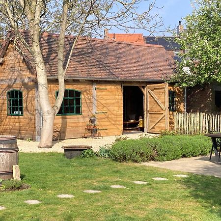 ブルージュ Tree & B Bed & Breakfast エクステリア 写真